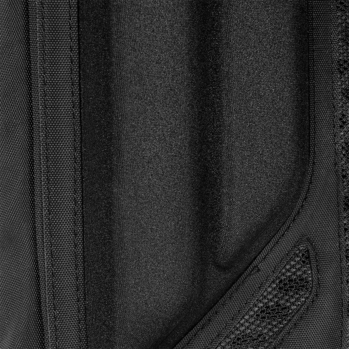 paragon-hydration-pack-l5 Paragon_Black_Texture.png