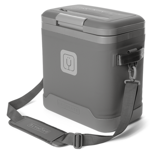 magpack-18-can-p1 magpack_18_graphite_front_strap.png